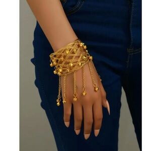 Chic Gold Mesh Bracelet with Dangling Beads
